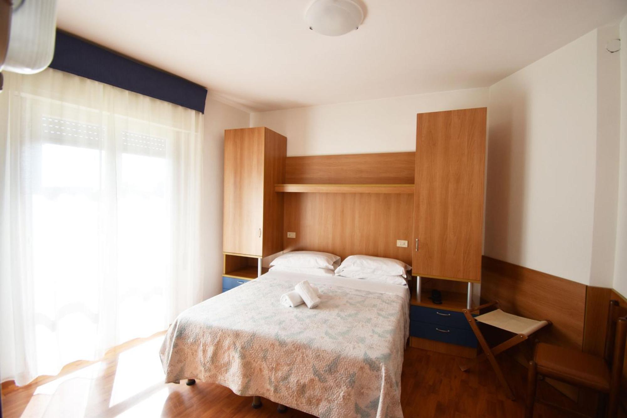 Hotel Galles Jesolo Exterior foto